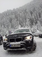BMW X1 - Вид спереди